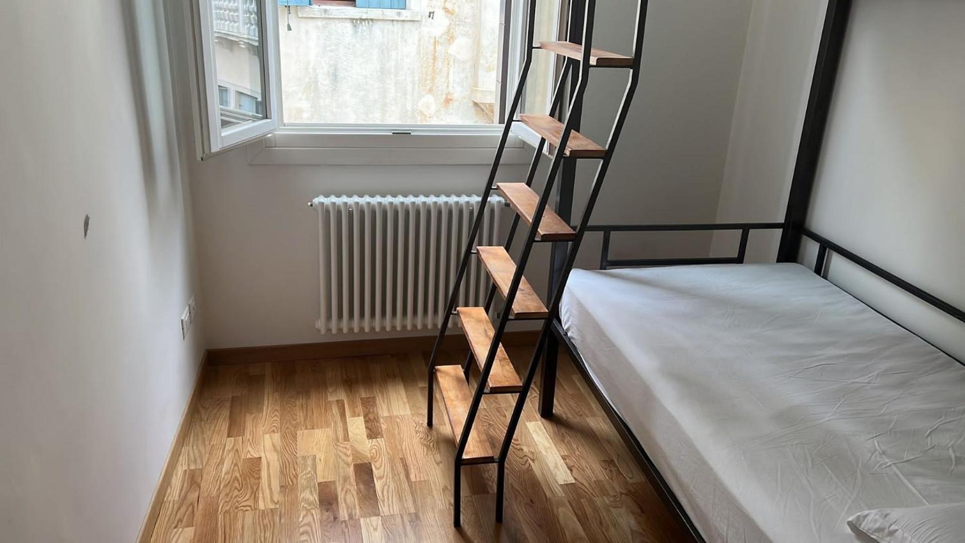Lit dans Dortoir Mixte de 4 Lits
