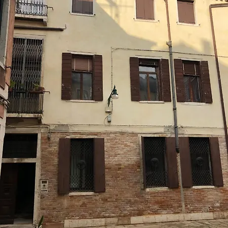 Foresteria Sociale Venice San Marco By New Generation Hostel-3